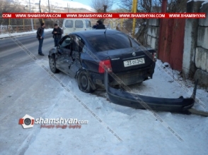 Վանաձորում բախվել են ՀՀ ՊՆ աշխատակցի УАЗ-ն ու Volkswagen Passat-ը․ կա վիրավոր