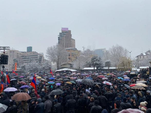 Թուրք Նիկոլը հեռանալու է, Արցախը ծախած ու Հայաստանը հոշոտած դավաճանների ոհմակը գնալու է պատմության աղբաման