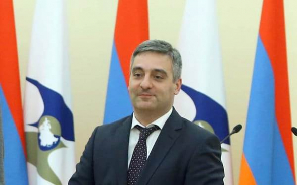 Խնդրեմ, կերե՛ք նիկոլիստներ ձեր «փրկչի» ստերի հերթական պորցիան (լուսանկար)