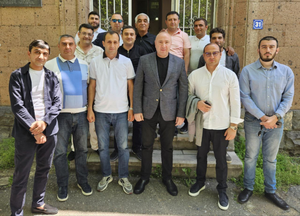 «Մայր Հայաստան» խմբակցության անդամները հանդիպել են Աշտարակ խոշորացված համայնքի ավագանու ընդդիմադիր խմբակցությունների ներկայացուցիչներին