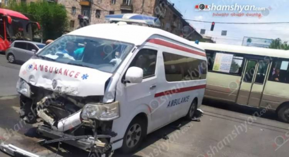 Երևանում վթար է եղել շտապօգնության մեքենայի մասնակցությամբ. վիրավnրներ կան